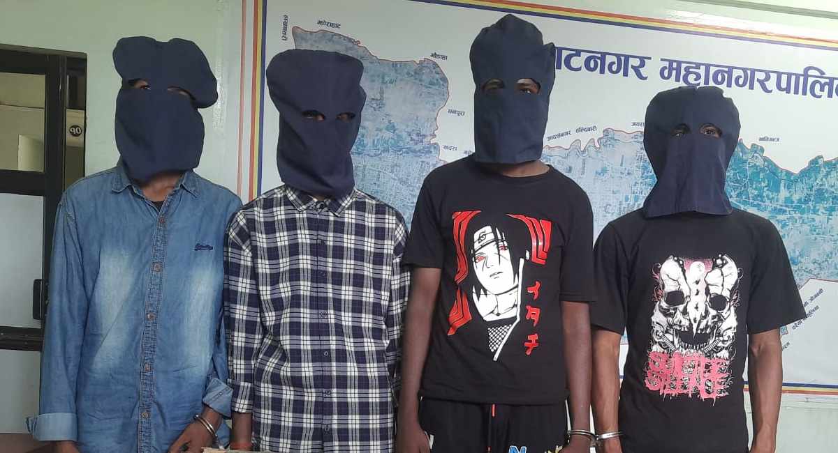 हातहतियारसहित हिडेका १५ जनालाई बिराटनगरबाट प्रहरीले पक्राउ गर्‍यो