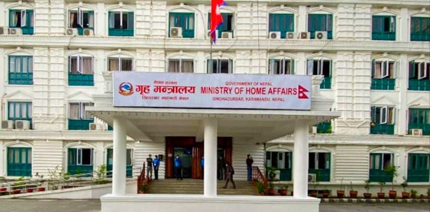 गृहमन्त्री श्रेष्ठलाई प्रदेशका गृहमन्त्रीको प्रश्न : प्रहरी समायोजन किन भएन ???