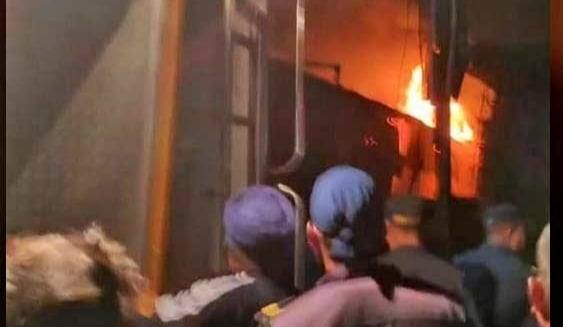 नेपालगन्जको वीपी चोकमा आगलागी लाखौंको क्षती ७ वटा फर्निचर जलेर ध्वस्त