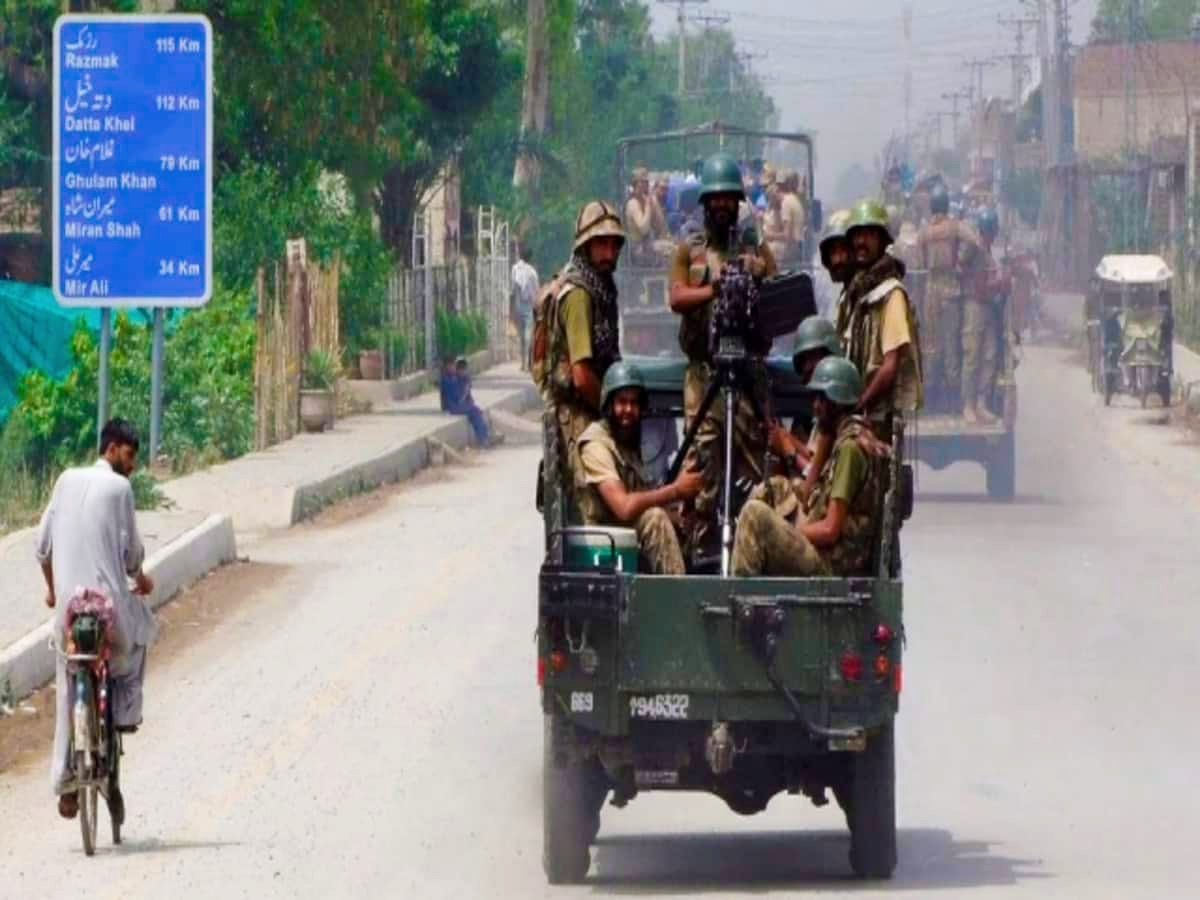 पाकिस्तानमा सुरक्षाकर्मीमाथि आक्रमण हुँदा कम्तीमा १४ सैनिकहरुको मृत्यु