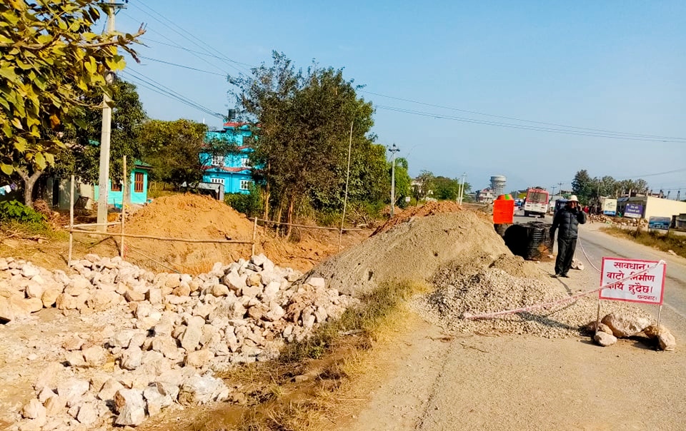 घोराही तुलसीपुर चारलेन सडक,अझै सकिएन मर्मतको काम भाषणमा मात्र सिमित