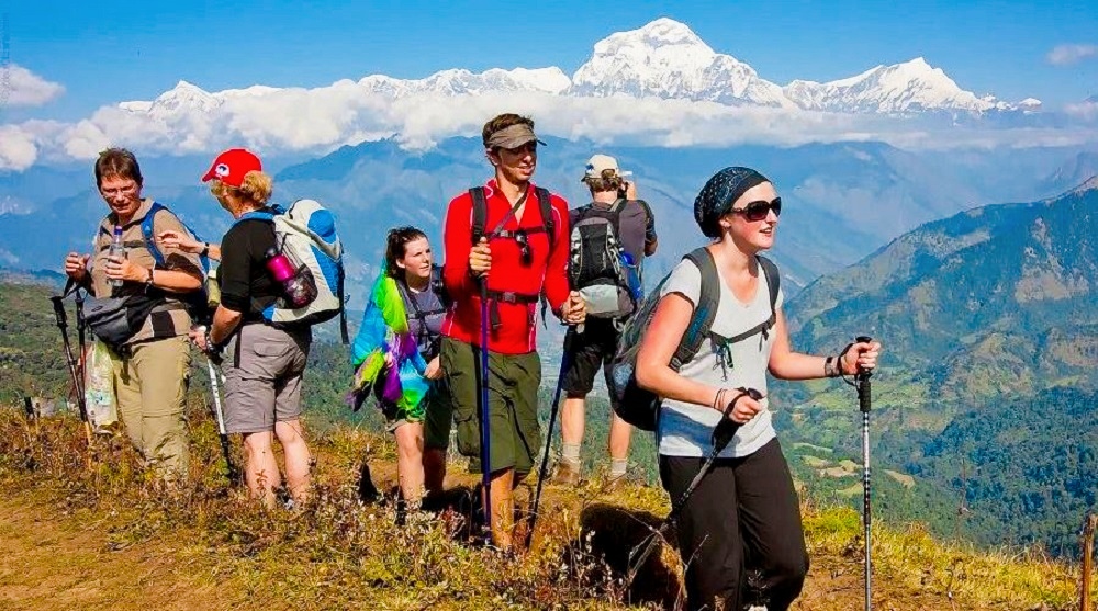 नेपाल घुम्न आउने पर्यटकको संख्या धेरै एक लाखभन्दा धेरै पर्यटकहरु नेपालमा भित्रिए