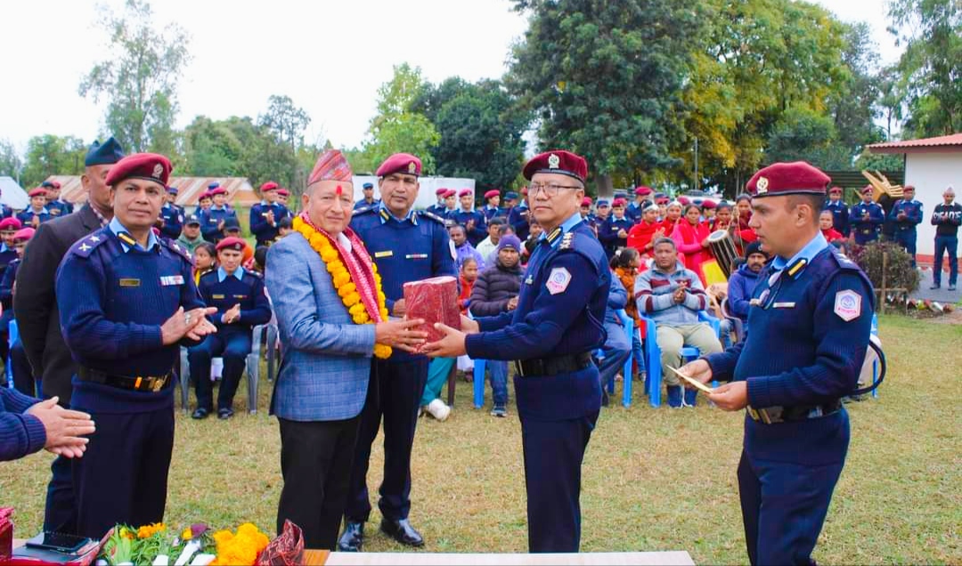 ३० वर्ष सेवा अवधी पुराभई सेवा निवृत्त भएका केसी र चौधरीलाई भब्य बिदाई