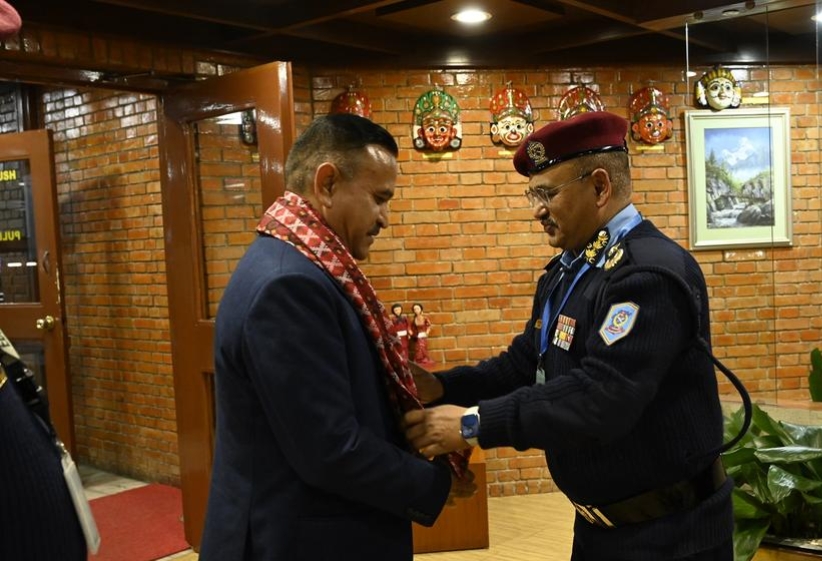 प्रहरी महानिरीक्षक बसन्तबहादुर स्वदेश फिर्ता
