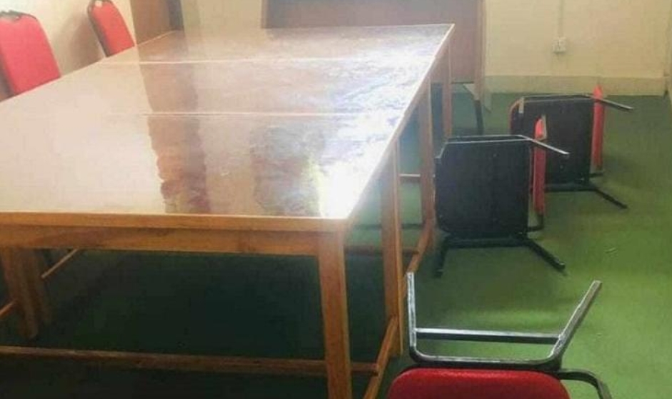 स्ववियु सभापतिको कार्यालय तोडफोड