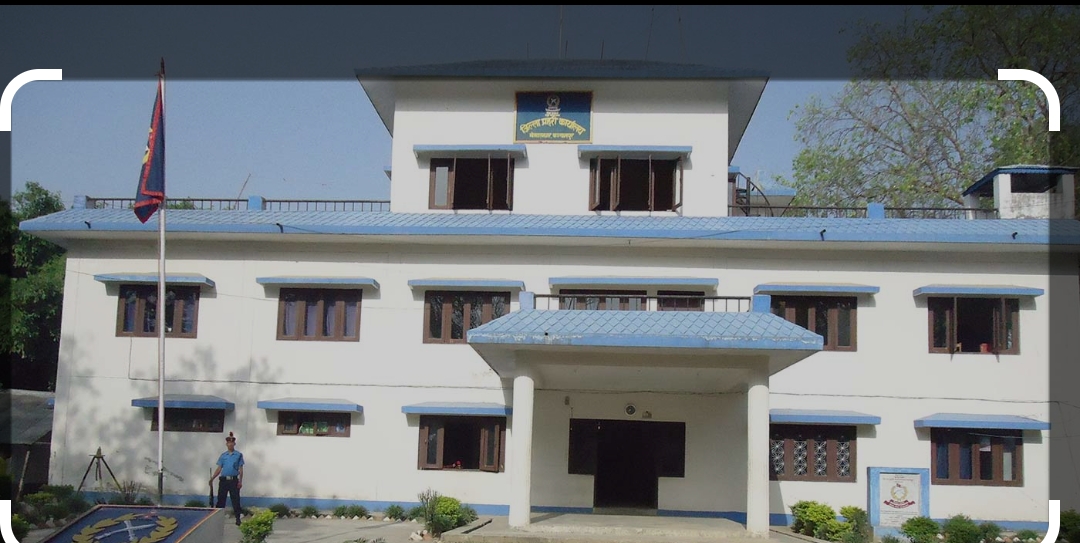 एक लाख बढीका सामान बरामद