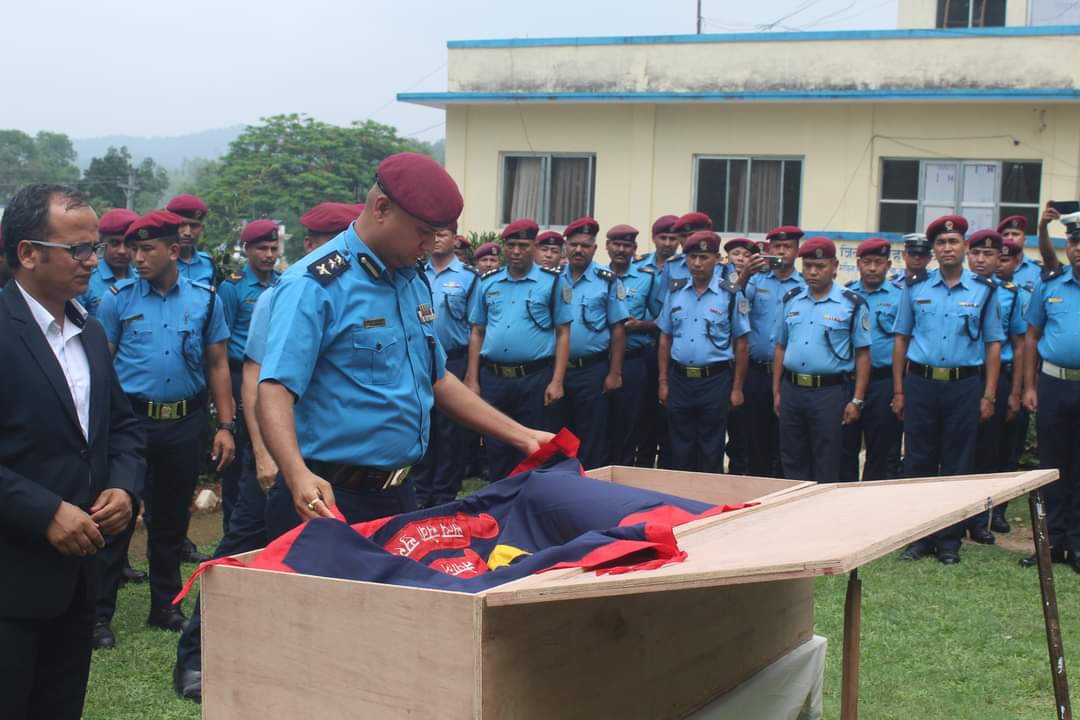 सवारी दुर्घटनामा परी वीरगति प्राप्त गर्नुभएका राष्ट्रसेवक प्रहरीहरू प्रति श्रद्धाञ्जली