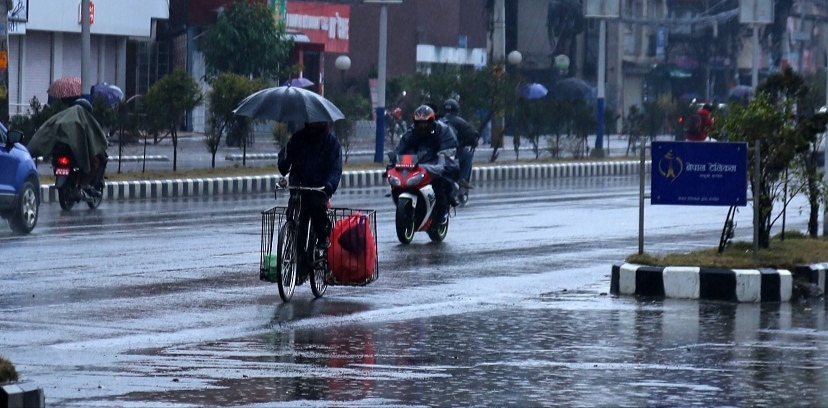 काठमाडौं उपत्यकामा शनिबार पानी पर्दा गर्मीबाट धेरै राहत