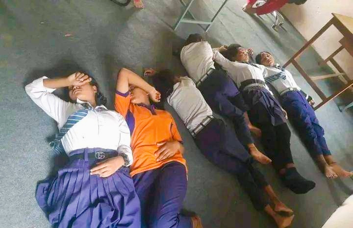 दाङको तुलसीपुरमा अत्यधिक गर्मीका कारण विद्यालयमा विद्यार्थी बेहोस हुने सुरु