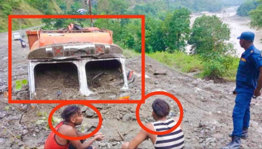 पहिरोले ट्रक पुरियो चालक सकुशल