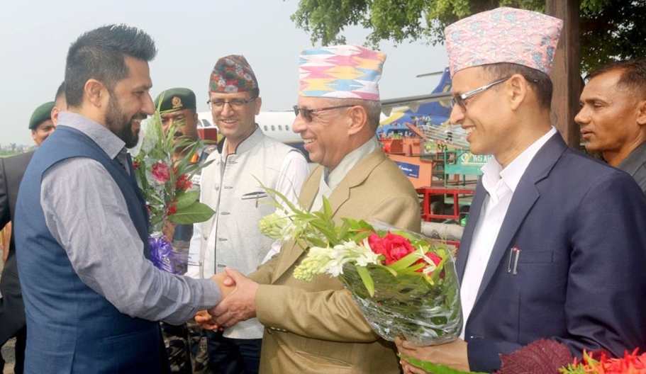 गृहमन्त्री तथा उपप्रधानमन्त्री रबि लामिछाने बिराटनगरमा