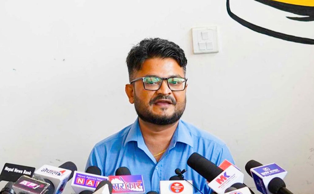 बर्खास्त भएका मुकुल ढकालले सभापति रवि लामिछानेमाथि छानबिन गर्न माग