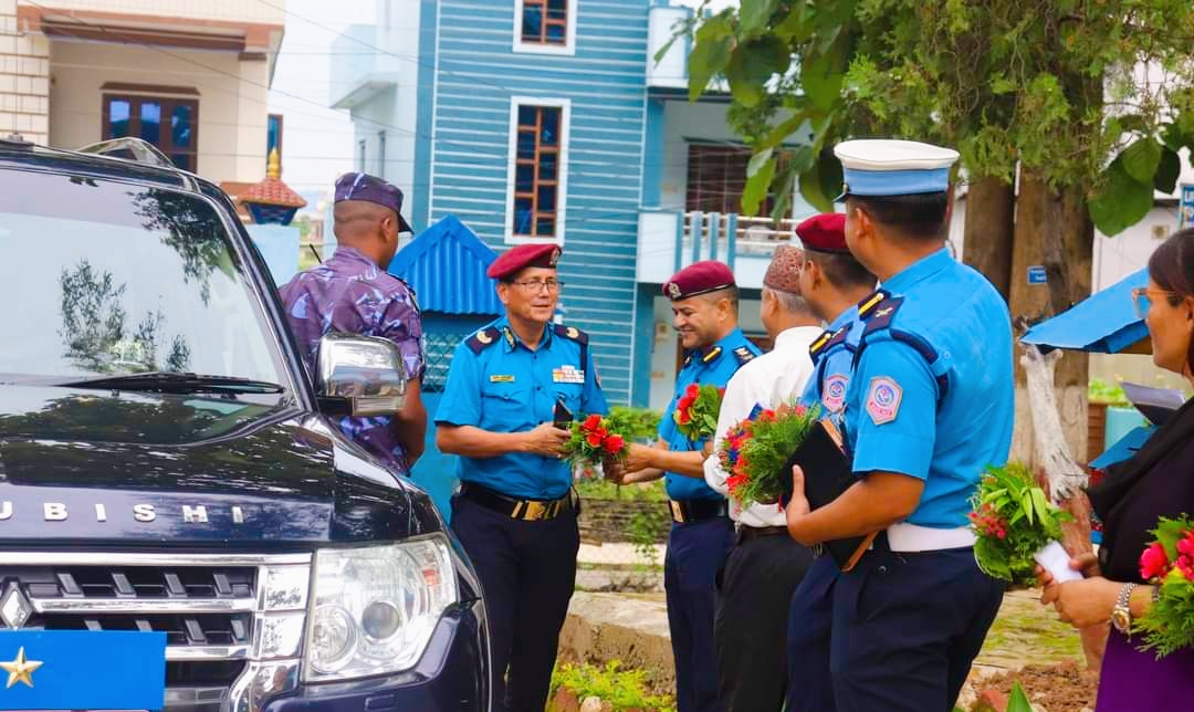 नेपाल पुलिस स्कुल घोराही दाङको डिआईजी कुबेर कडायतद्वारा निरीक्षण