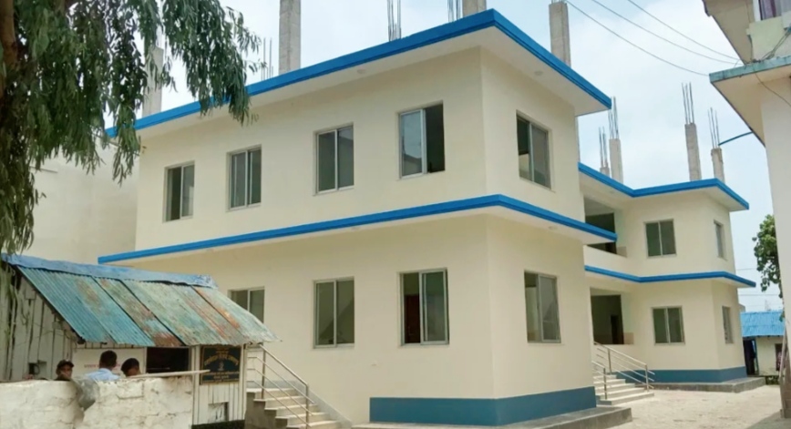 टीकापुरमा रु एक करोड ८९ लाख लागतमा सुविधासम्पन्न प्रहरी आवास भवन