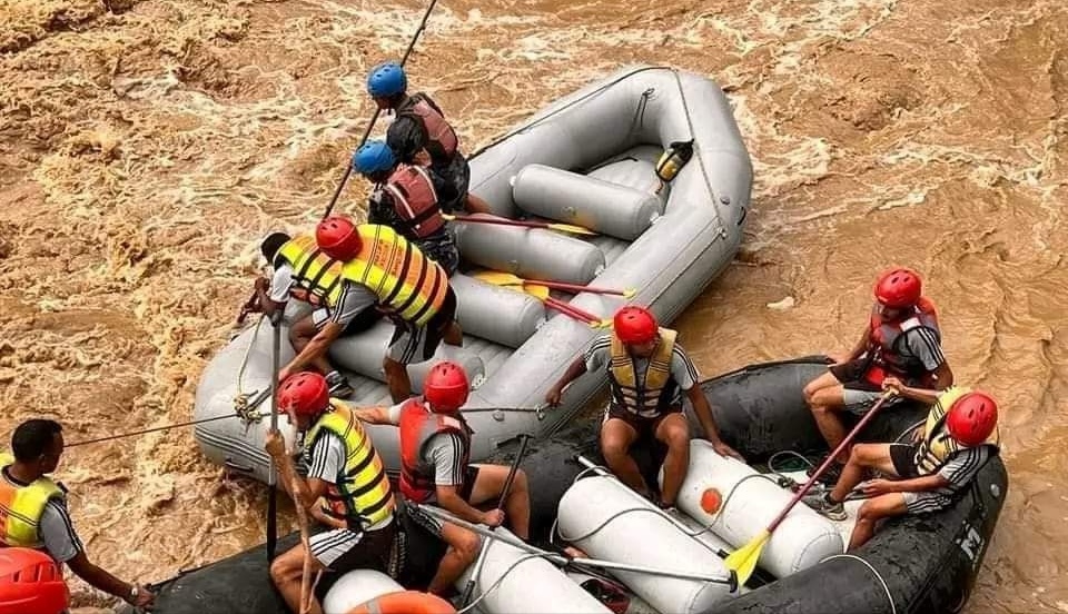 बाढीले बगाएको २ वटा शव भारतको चम्पारणमा भेटियो अहिलेसम्म २३ वटा शव फेला १४ जनाको मात्र सनाखत