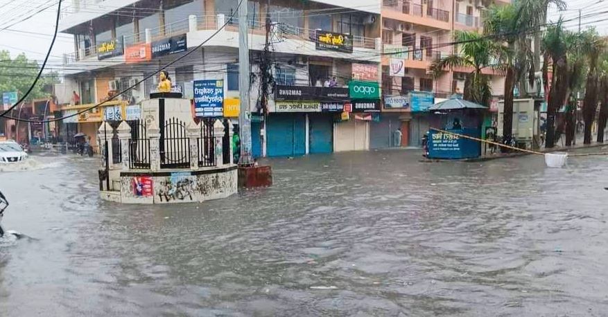 नेपालगन्जमा भारी वर्षा हुँदा जलमग्न अधिकांश स्थान पसलहरु डुबानमा