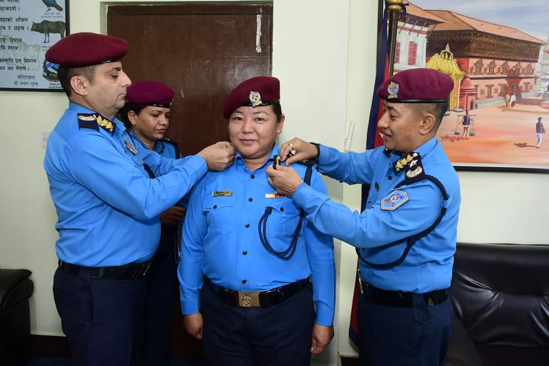 एआईजी किरण बज्राचार्यद्वारा दर्ज्यानी चिन्ह सुशोभन कार्यक्रम सम्पन्न