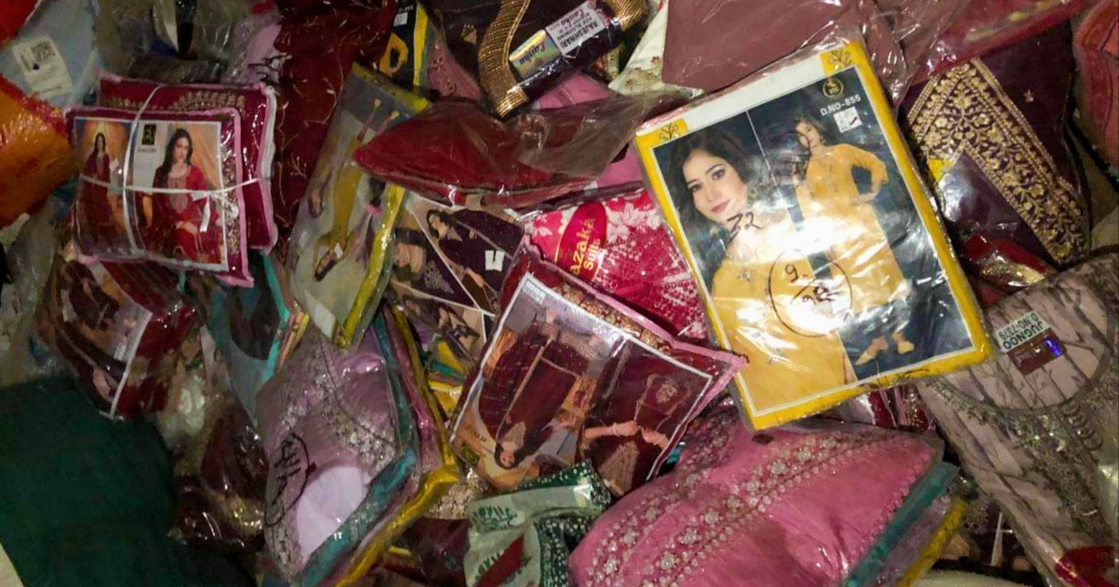 पर्सा प्रहरीले ३ लाख बराबरको भन्सार छलिको विभिन्न किसिमका सामानहरु पक्राउ