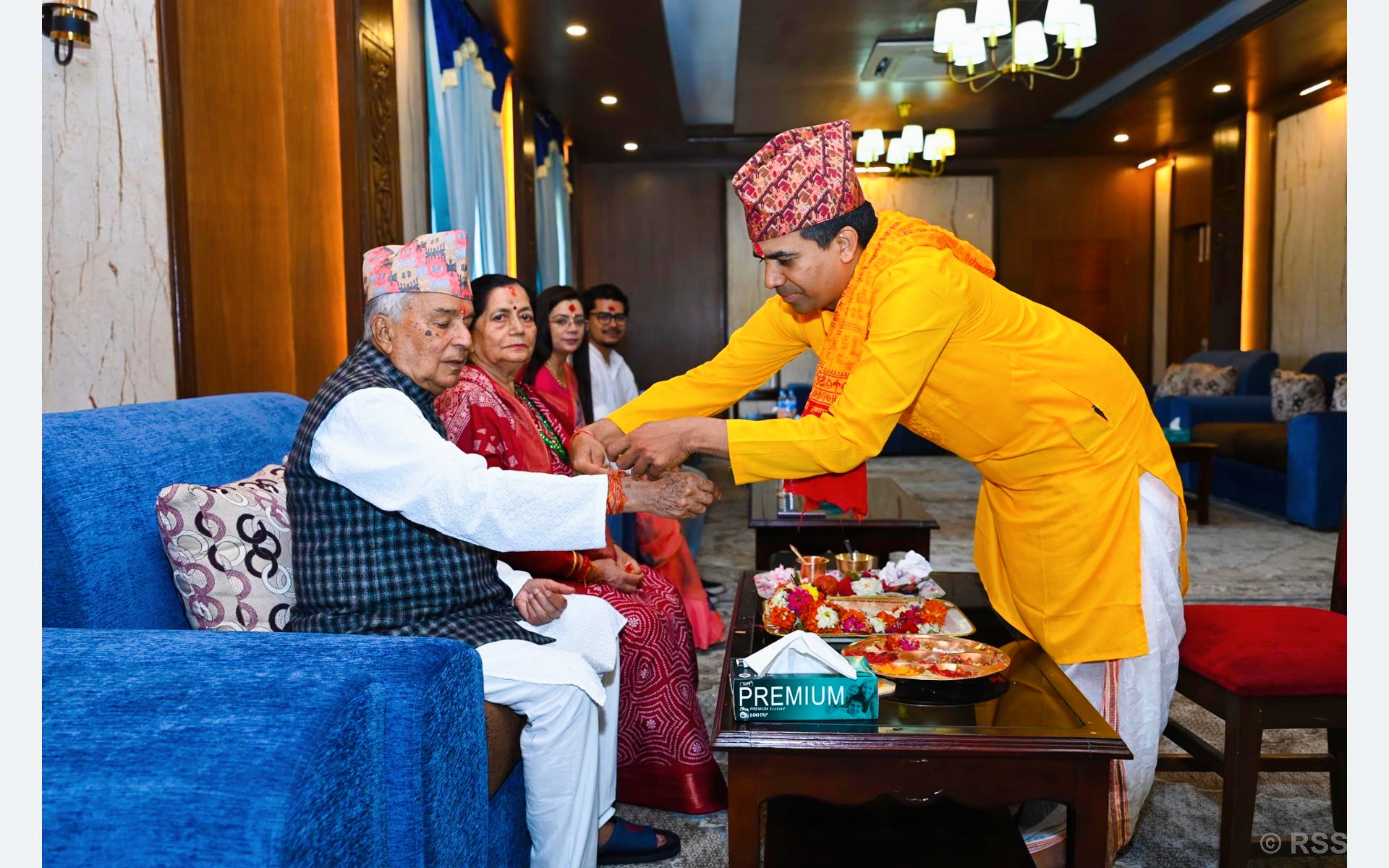 राष्ट्रपति रामचन्द्र पौडेलले रक्षाबन्धन तथा जनैपूर्णिमाको अवसरमा रक्षाबन्धन ग्रहण गरे