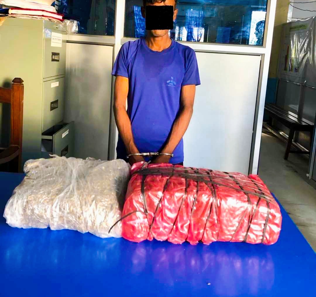 पर्सा प्रहरीले लागुऔसध गाजासहित १ जना पक्राउ
