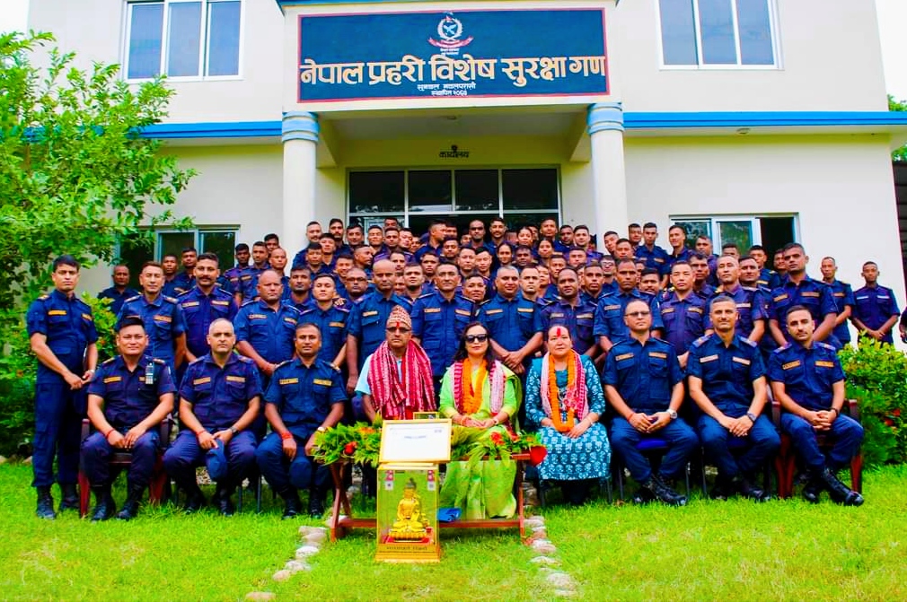 अनिवार्य अवकाश भई जान लाग्नुभएका एसपी राजेन्द्र बाबु रेग्मी भब्य बिदाई