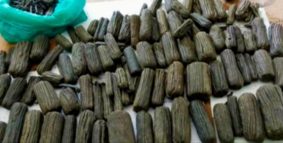 बझाङमा प्रहरीले ठुलो मात्रामा चरेससहित एकजना पक्राउ