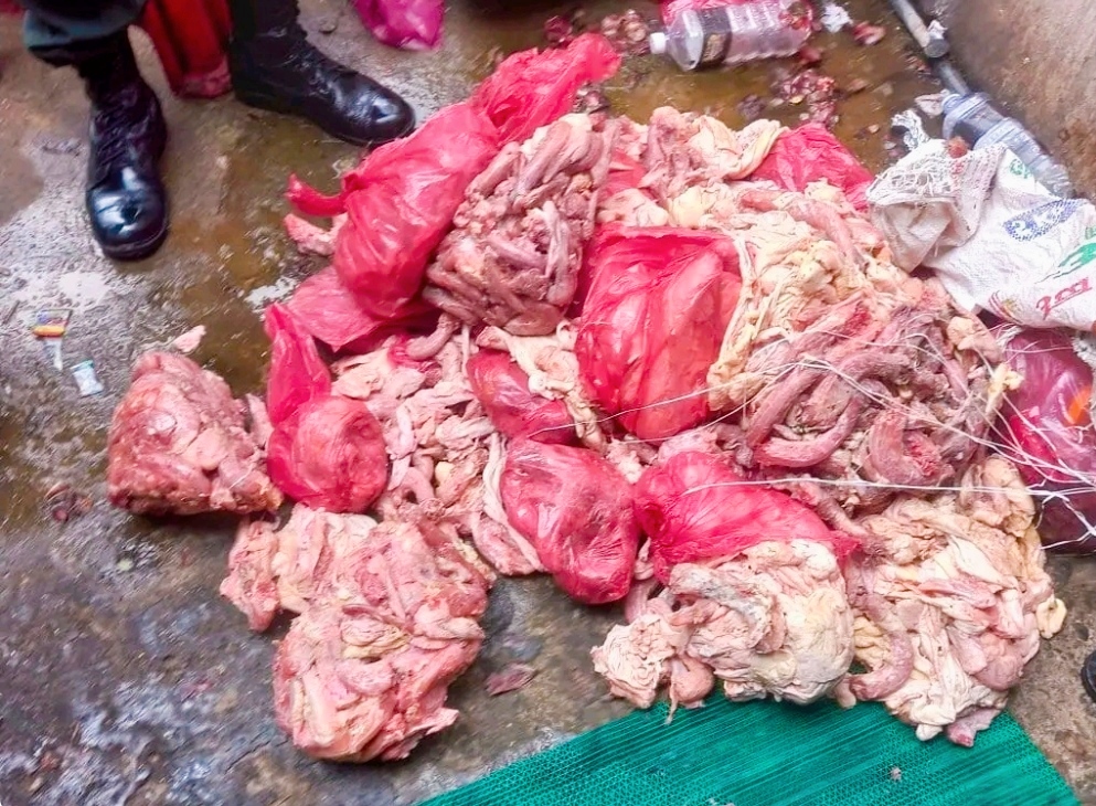 बुटवलमा कुहिएको मासुबाट हैदराबादी मट्का दम विरयानी बनाउने गरेको अनुगमन टोलिको पुष्टि