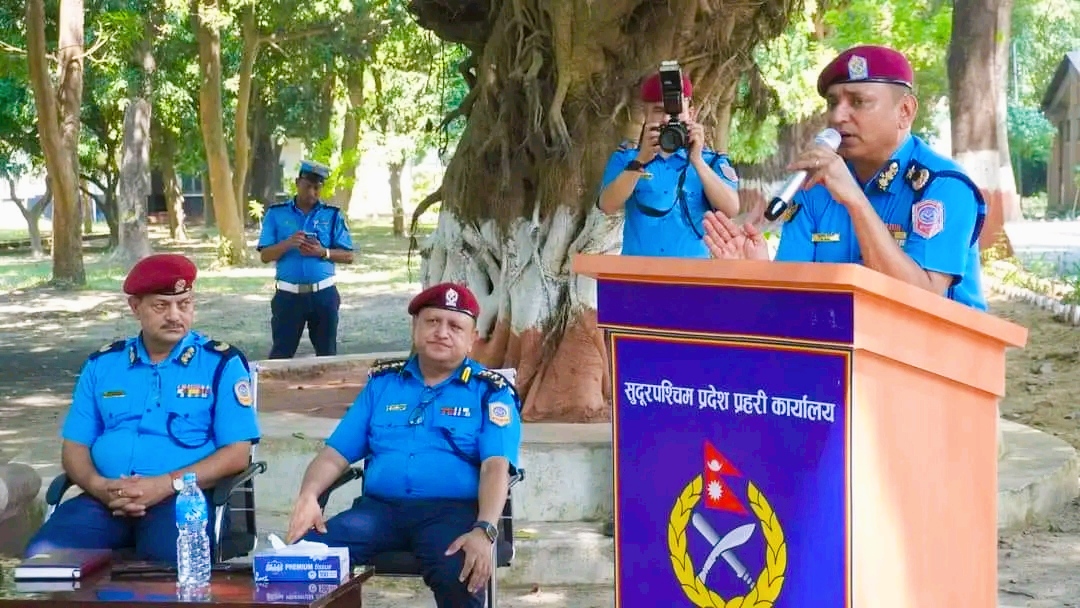 एआईजी गिरिको टोलिद्वारा सुदृढर पश्चिमको नेपाल प्रहरी कार्यदक्षता मुल्याङ्कनको निरीक्षणमा