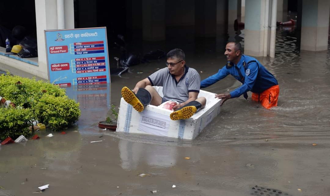 लगातार झरी बर्षाले काठमाडौँमा ११ जनाको मृत्यु १० जनाको सनाखत चारैतिर डुबान