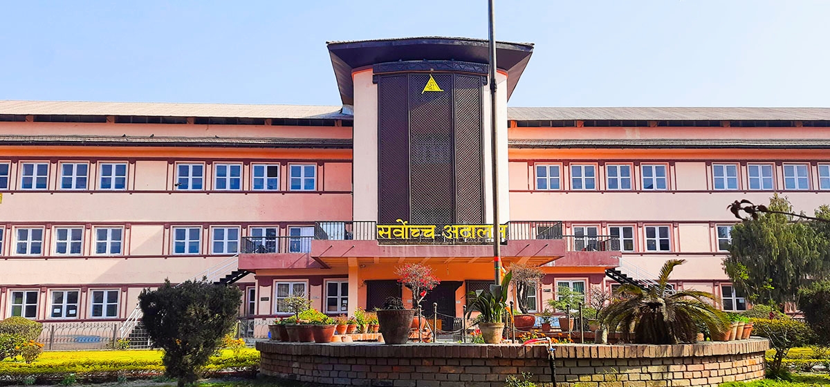 अदालतको अवहेलना गरेको अभियोगमा सीधा कुरा डटकमका २ पत्रकारलाई ३ महिना कैदको सजाय