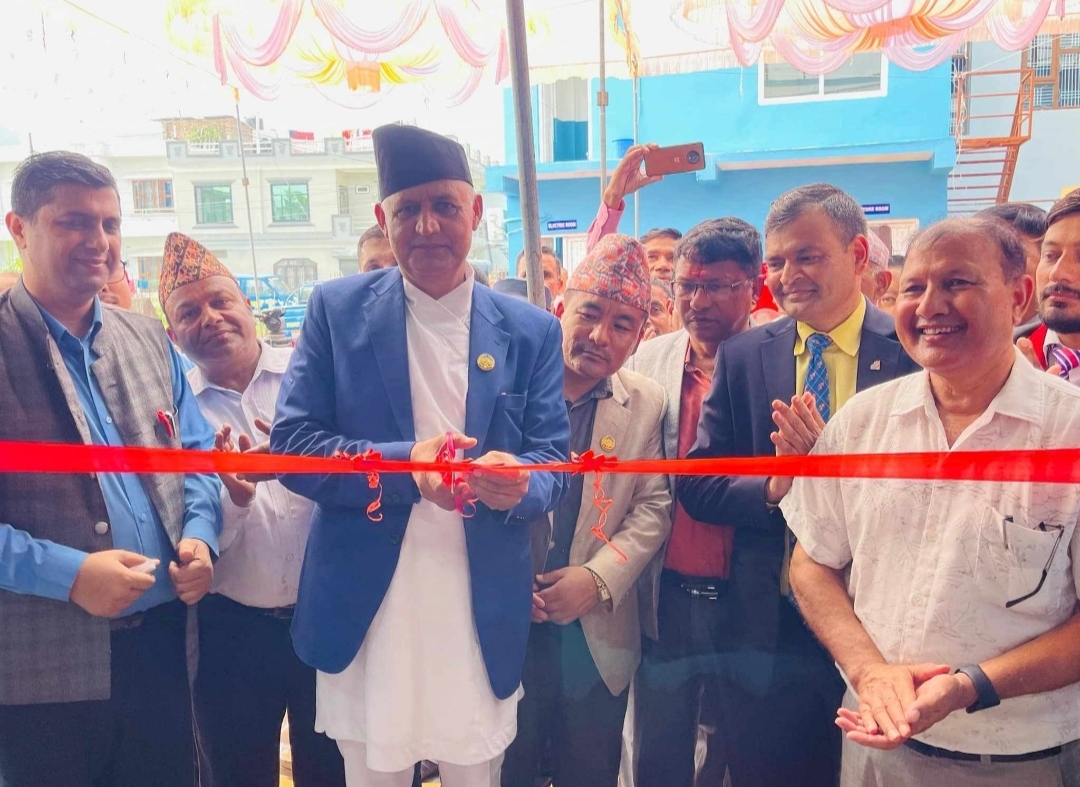 स्वास्थ्य सेवा सुधार्न सामुदायिक अस्पतालसंग सहकार्य गर्छाैं:मुख्यमन्त्री आचार्य