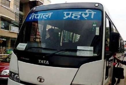 नेपाल प्रहरीले दशैंकोमा सर्वसाधारणलाई निःशुल्क बस सेवा प्रदान गर्ने