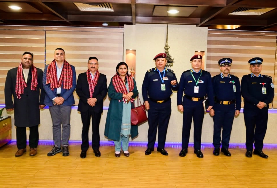 नेपाल प्रहरीका आईजिपी बसन्त बहादुर कुँवर इन्टरपोलको कार्यक्रम संयुक्त राज्य बेलायत प्रस्थान
