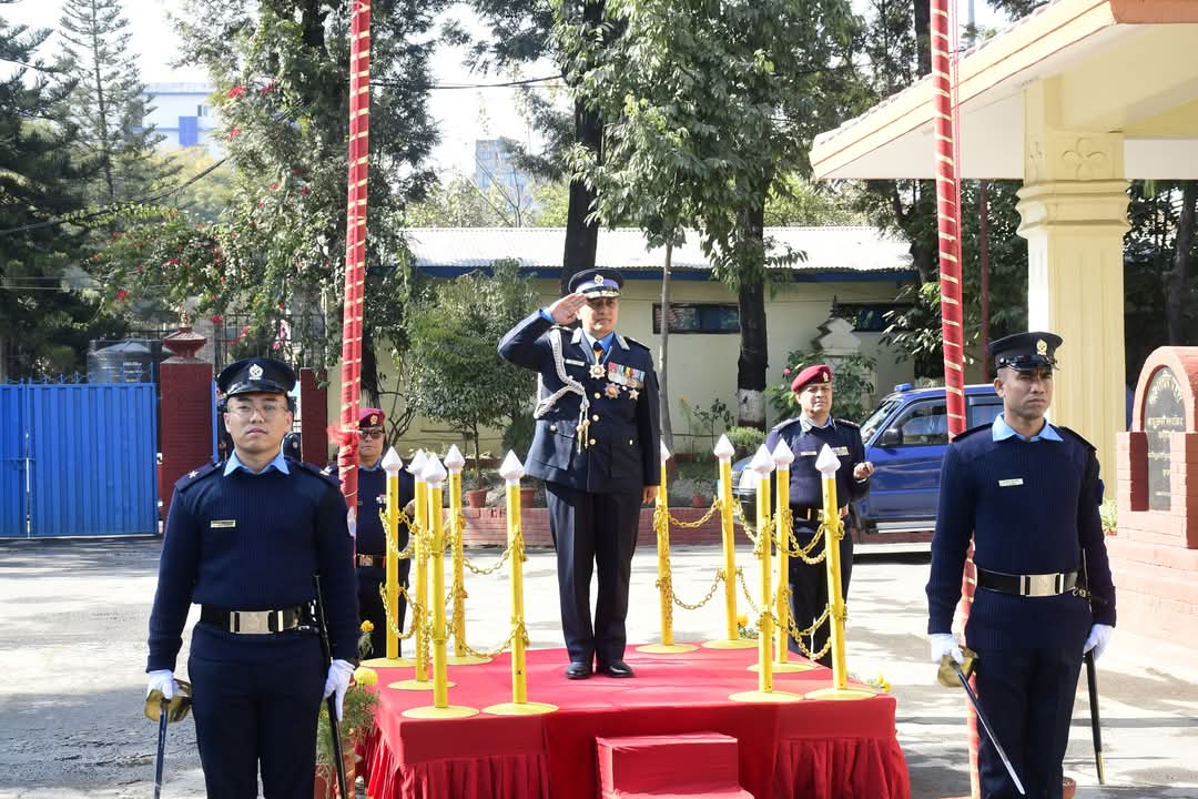 सेवानिबृत्त हुन लाग्नु भएका प्रहरी अतिरिक्त महानिरीक्षक एआईजी किरण बज्राचार्यको बिदाई,