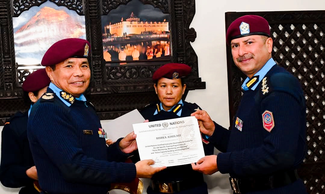 दक्षता प्राप्त प्रहरी अधिकृतहरुलाई अपराध अनुसन्धान विभाग युएनद्वारा आयोजित प्रमाणपत्र वितरण,