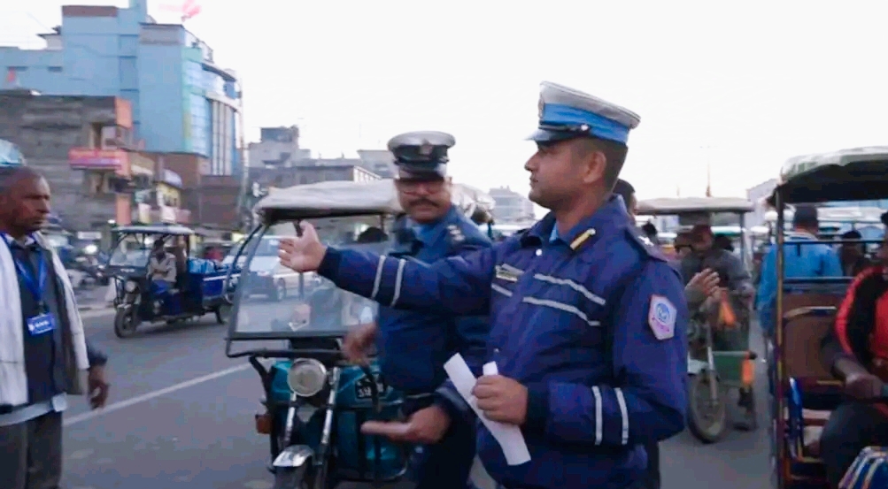 लुम्बिनी प्रदेशको जिल्लाभर ट्राफिक नियम उल्लंघन गर्ने ३५ हजार बढी सवारीसाधन कारबाहीमा,