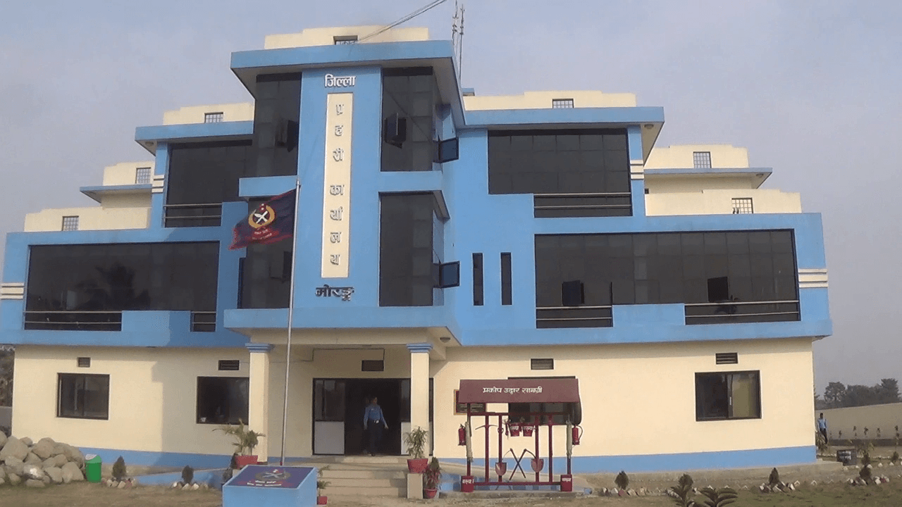 सौचालय गर्न गएकी युबतीलाई हात र खुट्टा बाधेर जबरजस्ती करणी गर्ने ३ जना पक्राउ,