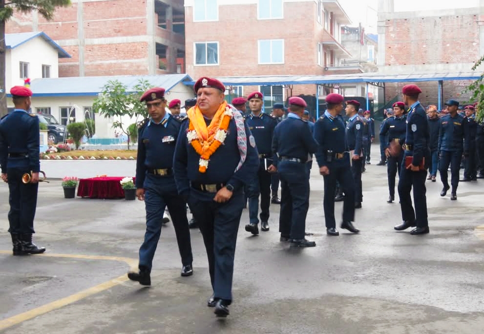 वरिष्ठ एसएसपी श्यामकृष्ण अधिकारीले जिल्ला प्रहरी परिसर ललितपुरकाे जिम्मेवारी सम्हाले