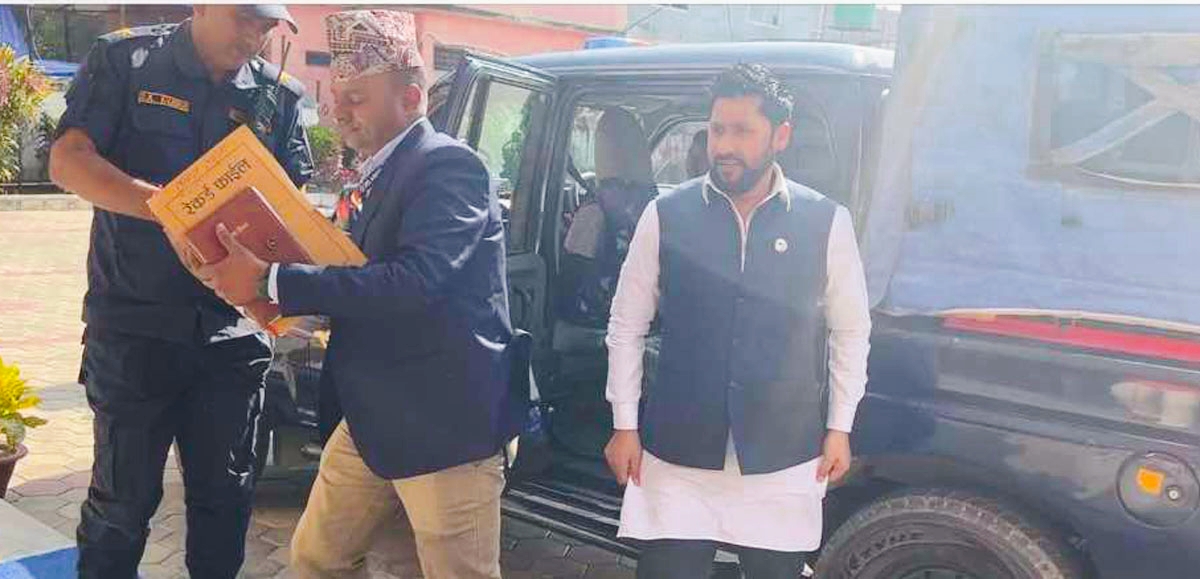 (रास्वपा) का सभापति रवि लामिछानेको थुनछेक बहस सुरु