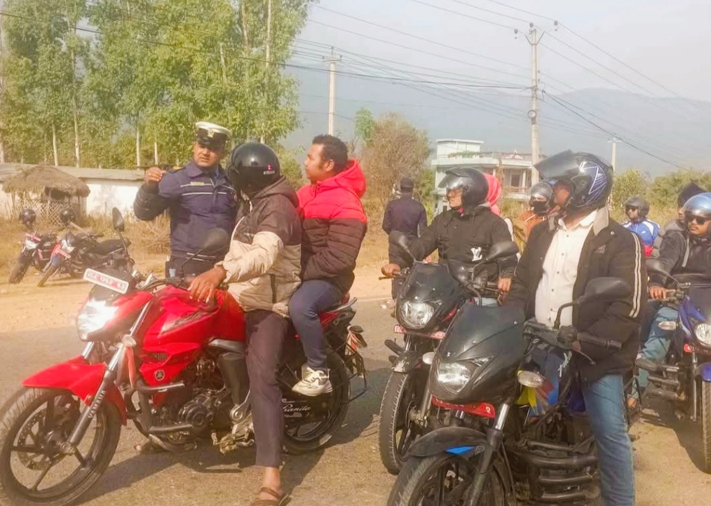 अब देखि ट्रफिक प्रहरीले सवारी चेकजाँचको क्रममा जथाभाबी चाबी थुत्न नपाइने अदालतको आदेश