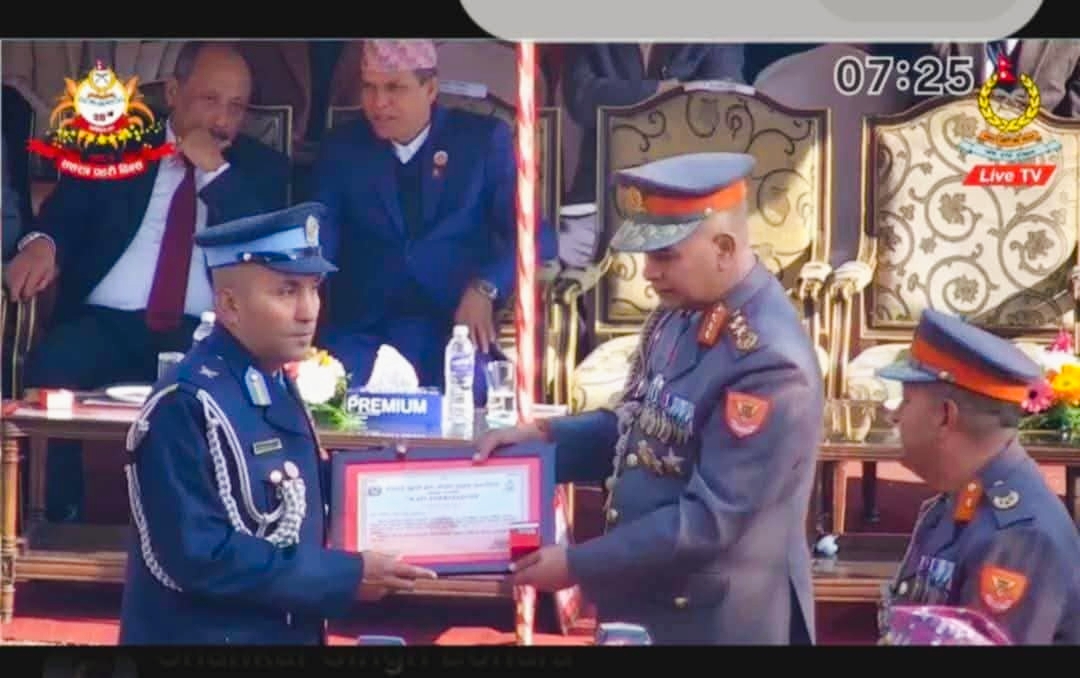 ईलाका प्रहरी कार्यालय जमुनाहा बाँकेका इन्चार्ज (इन्स्पेक्टर) उपेन्द्र बुढाथोकी पुरस्कृत