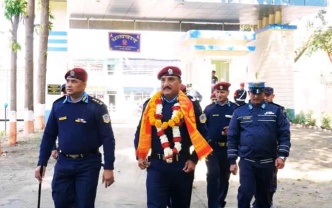 सुदूरपश्चिम प्रदेश डीआईजी गणेश चन्दलाई बैतडीमा बाजागाजासहित स्वागत तथा सम्मान