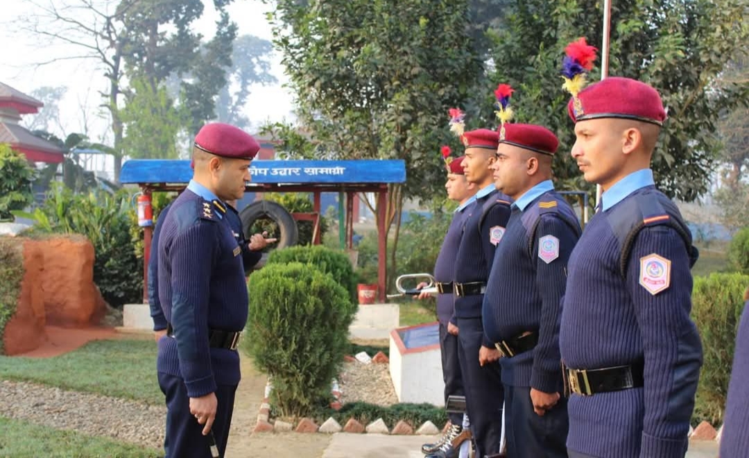 गणका प्रमुख एसपी रामबहादुर केसीद्वारा साप्ताहिक निरीक्षण