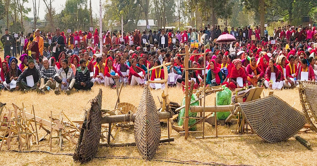 दाङमा स्वर्गद्वारी गुठी पीडित किसानले मालपोत कार्यालयमा धर्ना,