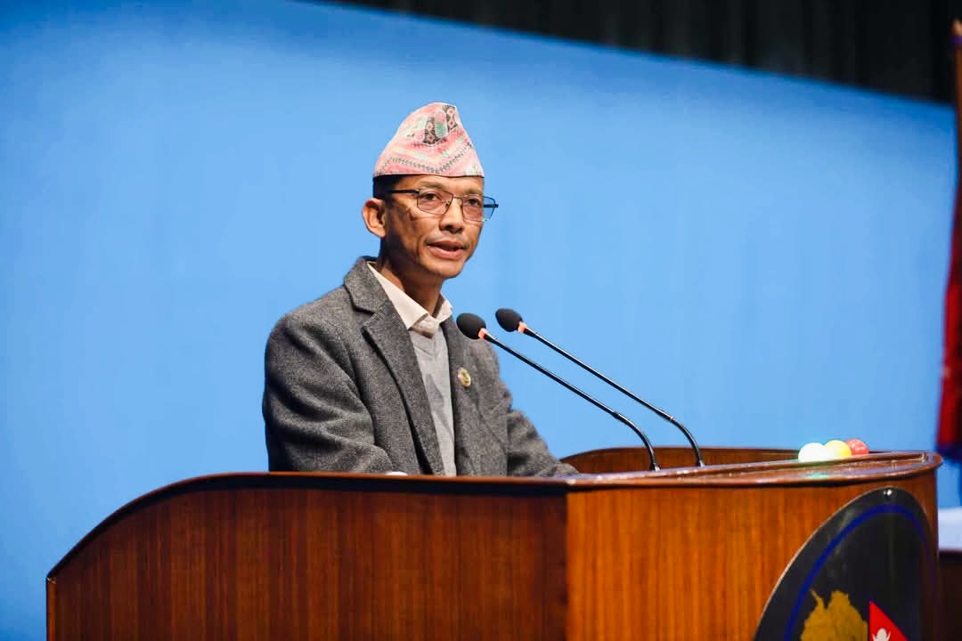 सांसद मेटमणि चौधरीको आरोप : दीपक मल्होत्रासँग २० करोड लिएर एमालेको दशौं राष्ट्रिय महाधिवेशन आरोप,