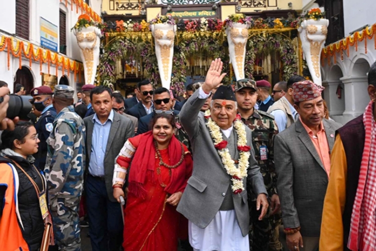 महाशिवरात्रिको अवसरमा बुधबार राष्ट्रपति रामचन्द्र पौडेलले पशुपतिनाथको दर्शन गरे,