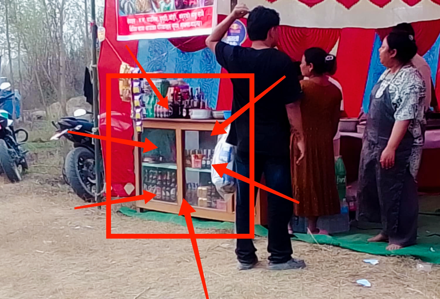 नरैनापुर मेलामा स्टल राखेर खुलेआम मदिरा बिक्रि प्रहरी बेखबर,