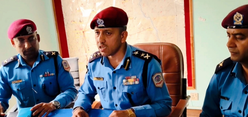धनुषामा प्रेम सम्बन्ध लुकाउन श्रीमानसँग मिलेर प्रेमीलाई बञ्चरो प्रहार गरी हत्या एक महिला पक्राउ,