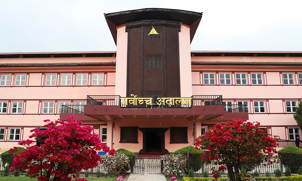 सर्वाेच्च अदालतले ‘जनयुद्ध’ दिवसको नाममा सार्वजनिक बिदा नदिन अन्तरिम आदेश,