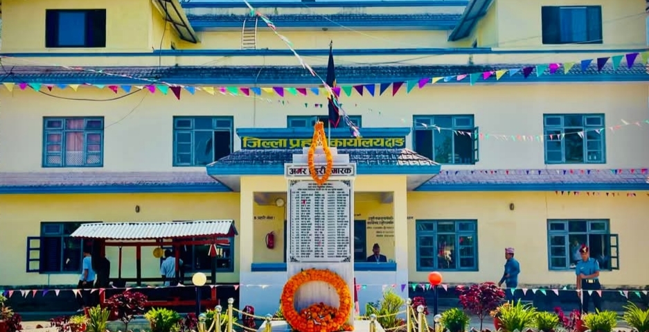 दाङ प्रहरीले सुन गहना चोर्ने,बेच्ने र किन्ने पक्राउ,